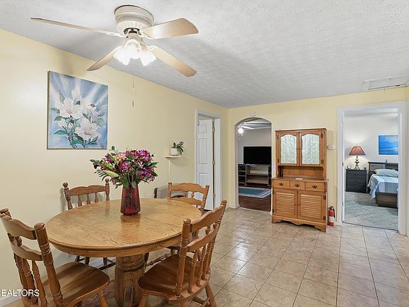 5th image of 3112 Vandeventer Ave