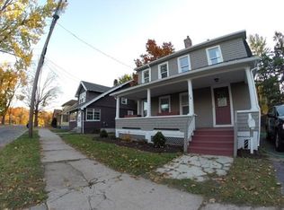 24 Ionia St, Springfield, MA 01109