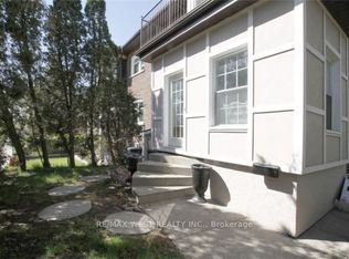 730 Logan Ave, Toronto, ON M4K 3C6