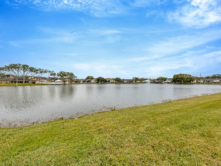 308 Lake Parsons Grn — Photo 26