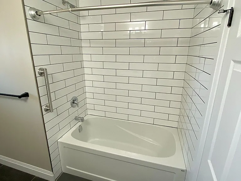 25 Hickery Pl #MAIN FLOOR — Photo 20