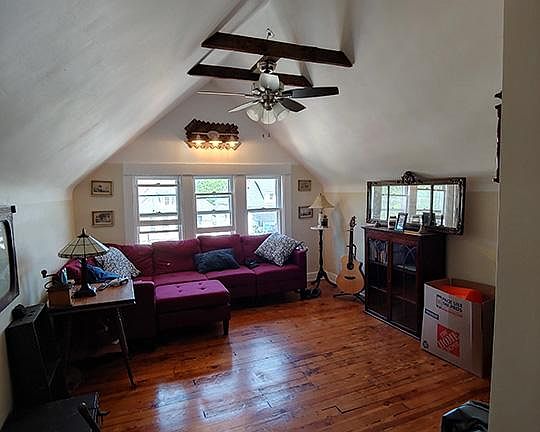 3rd image of 165 Claremont Ave #3