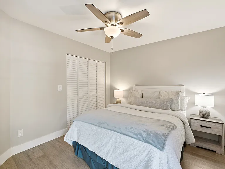 18591 Vineyard Point Ln — Photo 17