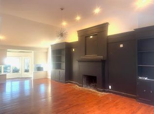 23 Gay Dr, Great Neck, NY 11024