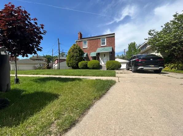 22350 S Military St, Dearborn, MI 48124