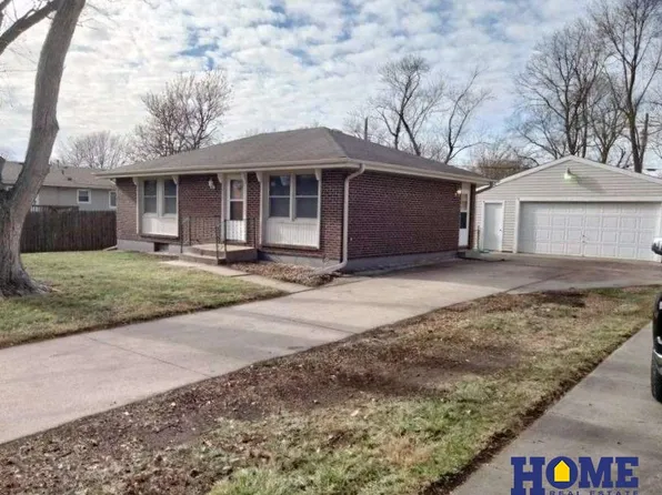 5001 S 47th St, Lincoln, NE 68516