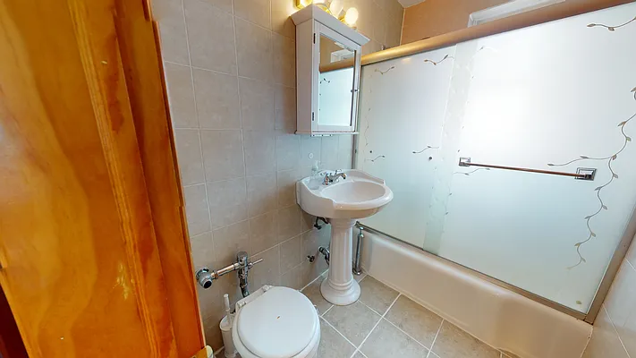 Rented by LandSeair Real Estate Group | media 16