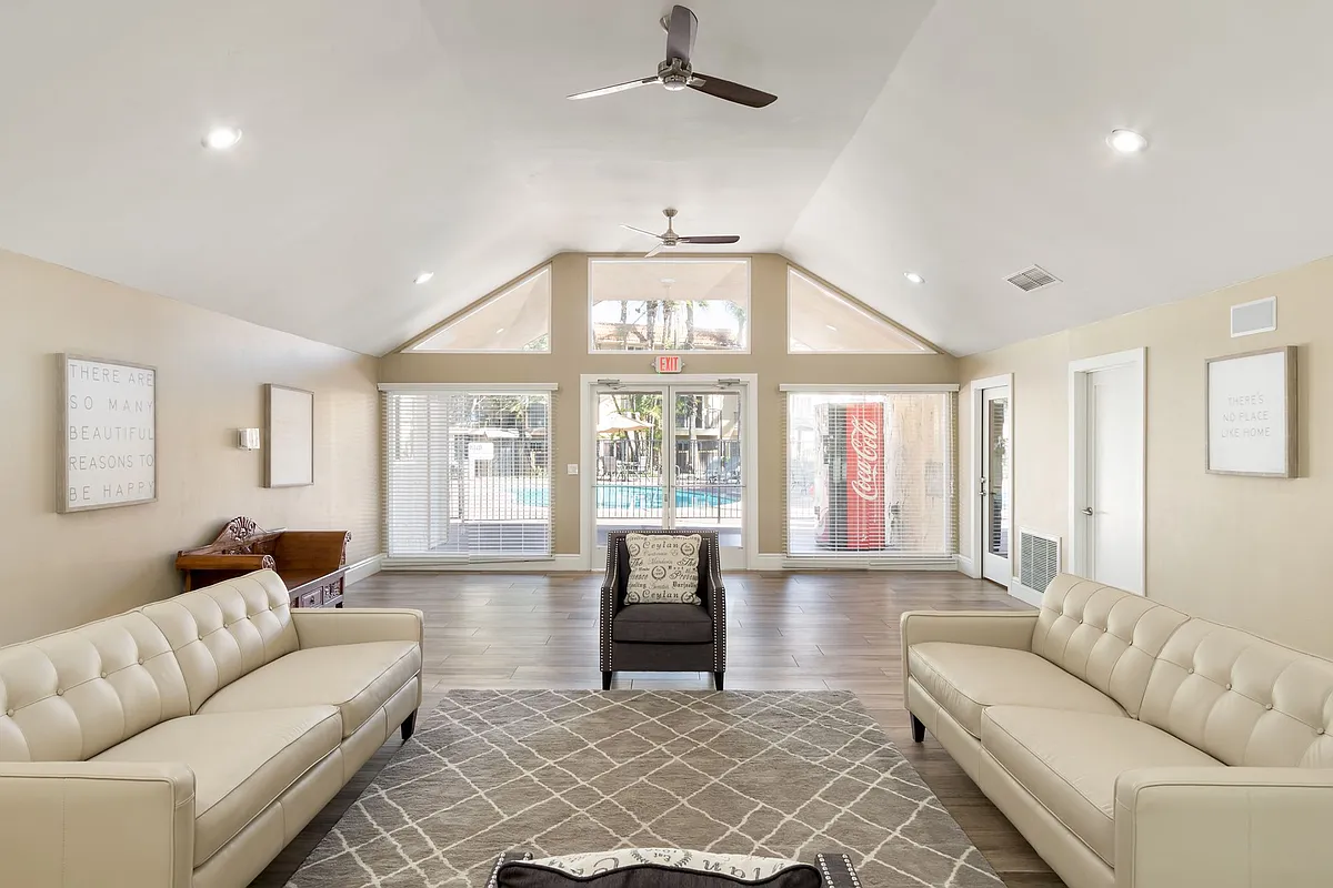 Building Photo - Casa Grande Apartments