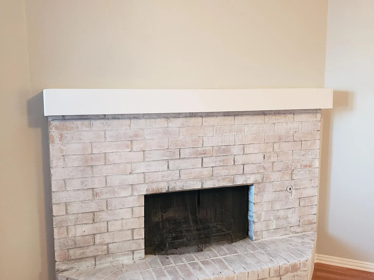 3 bed, 1251 sqft, $1,790 — Photo 3