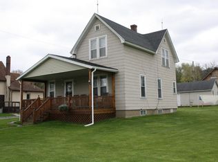 806 Central Ave, Coon Valley, WI 54623