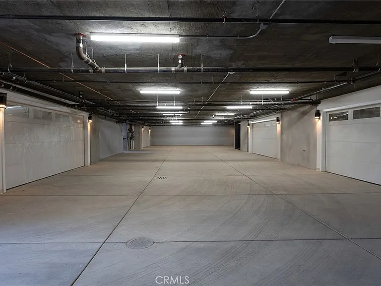 67 S Craig Ave #2 — Photo 28