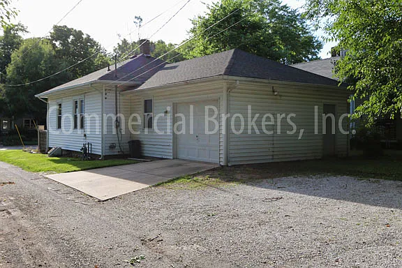 850 N Salisbury St — Photo 15