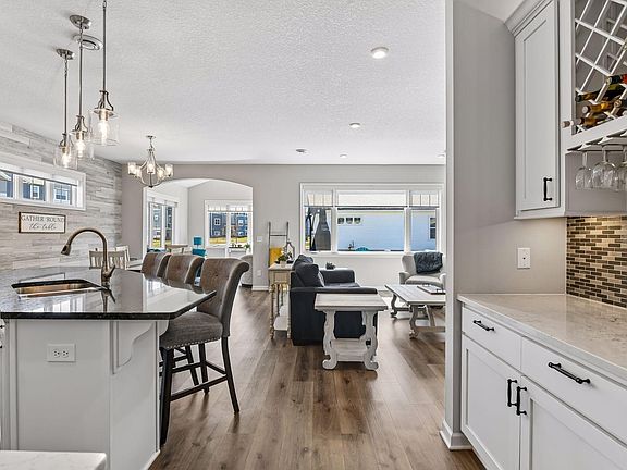 2nd image of 4705 Lavender Ln