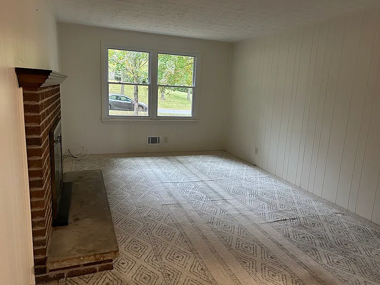 38 Waterford Way — Photo 8