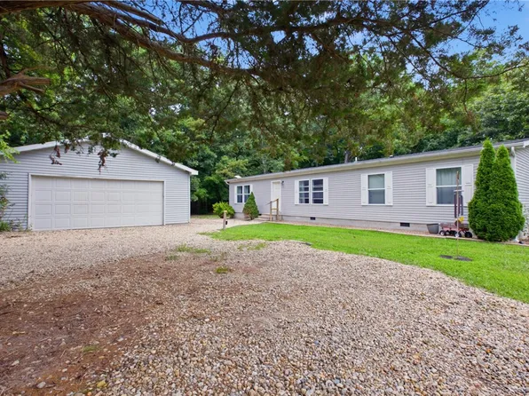 14839 Plainview Rd, Charleston, IL 61920