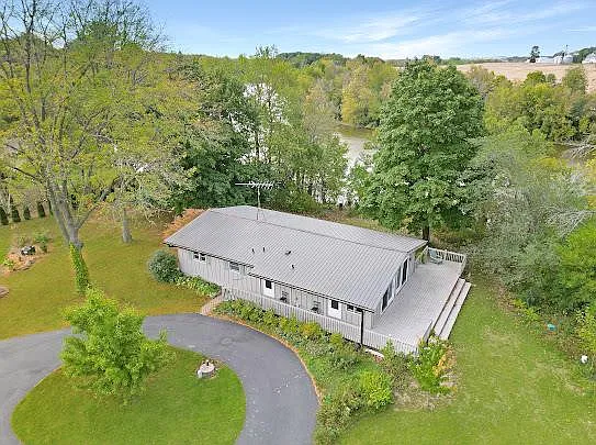 W5543 Franke Ln — Photo 3