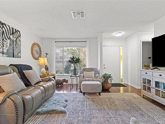 4th image of 8324 Winding Wood Dr