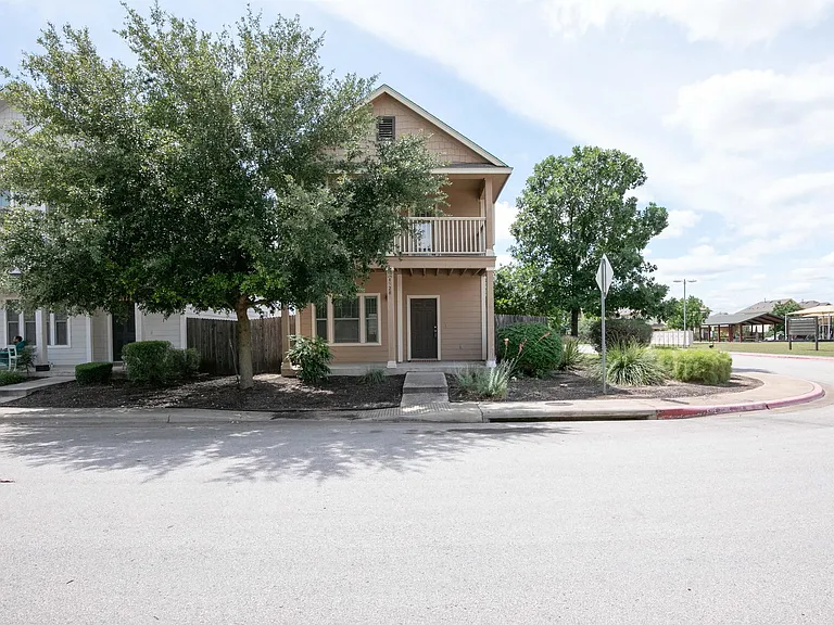 4528 Credo Ln — Photo 32