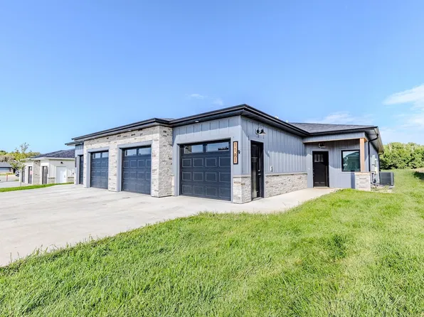 1172 Lower Loop, Arnolds Park, IA 51331