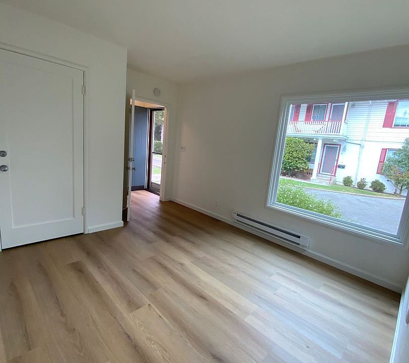 1st image of 837 Live Oak Ave APT 2