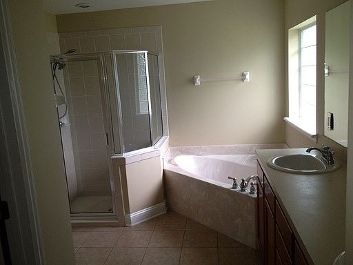 2nd image of 1024 Drakefeather Dr
