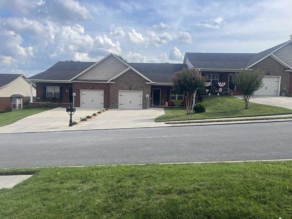 1st image of 1704 Chelsa Dr NE