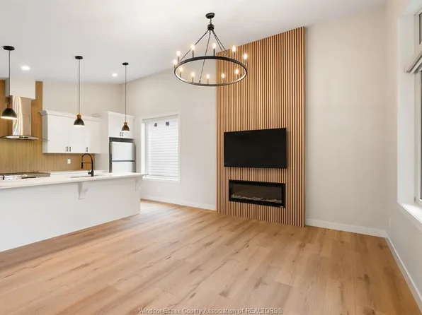1711 Ford Blvd, Windsor, ON