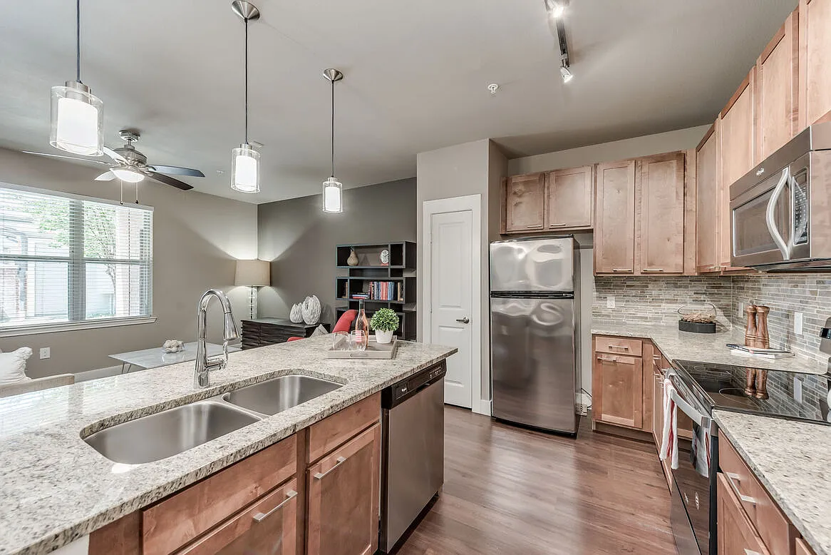 Grand Reserve — Photo 1