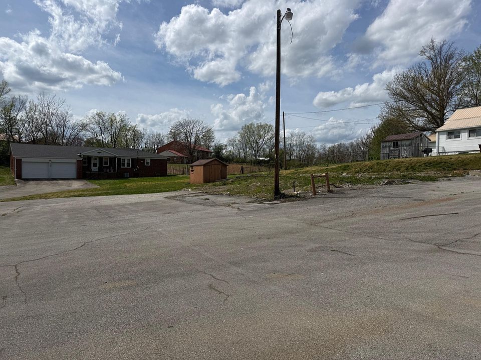 1st image of 310 Crab Orchard Rd