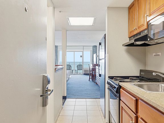 5th image of 5300 N Ocean Blvd. #614