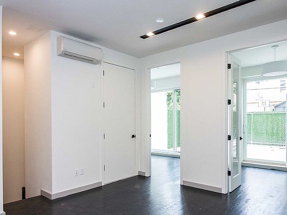 2nd image of 227 Winthrop St #1R