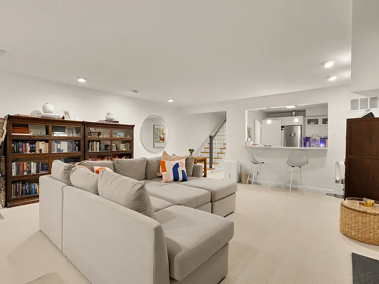 3043 W Lane Kys NW — Photo 33