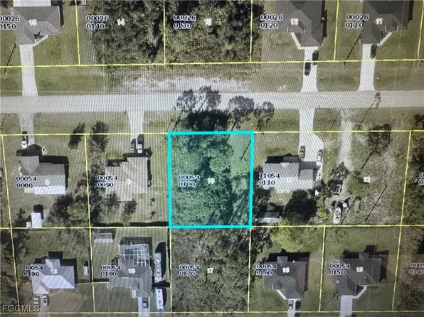 3717 Kittyhawk Dr, Fort Myers, FL 33905