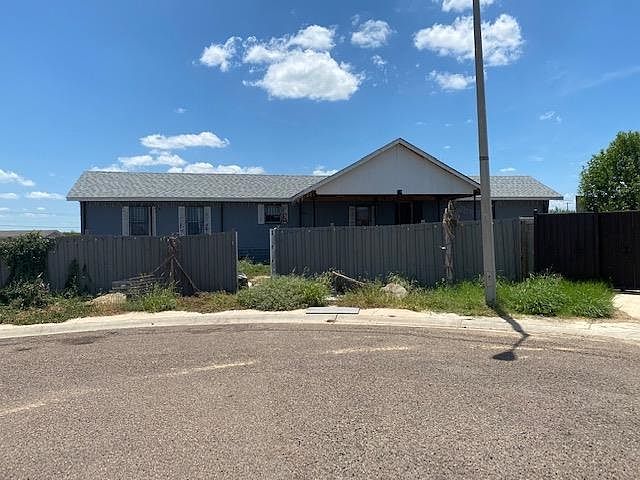 1st image of 2809 & 2811 Tiverton Dr