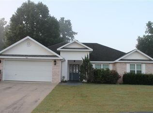 5285 E Milo Way, Fayetteville, AR 72701