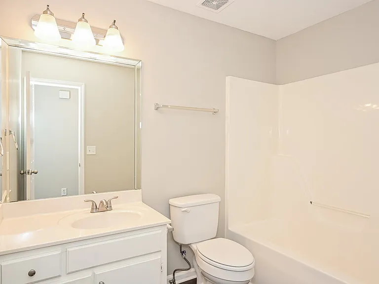 604 Parrish Pl — Photo 16