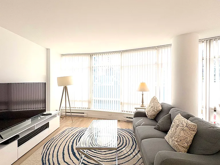 1288 Alberni St #403 — Photo 3