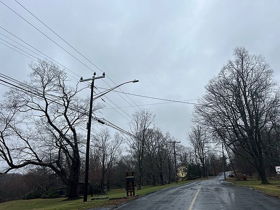 5th image of 121 Powder Hill Rd