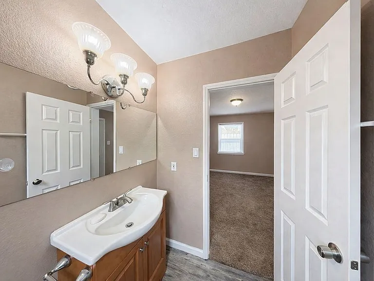 17797 Grand Ave — Photo 9