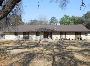 28162 Twin Ponds Rd, Clovis, CA 93619