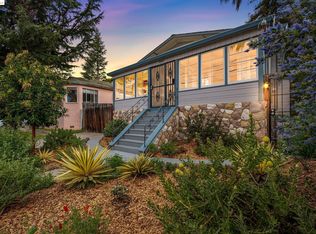 7570 Circle Hill Dr, Oakland, CA