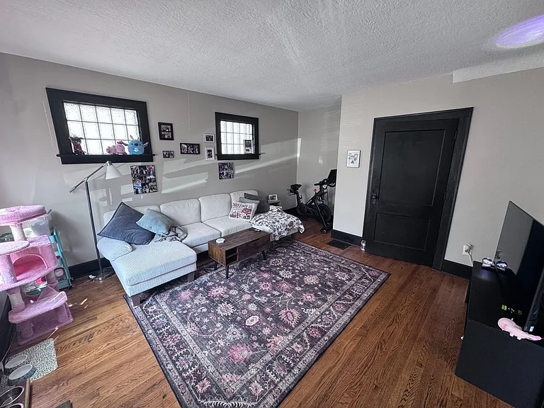 236 S Market St #1/2 — Photo 3