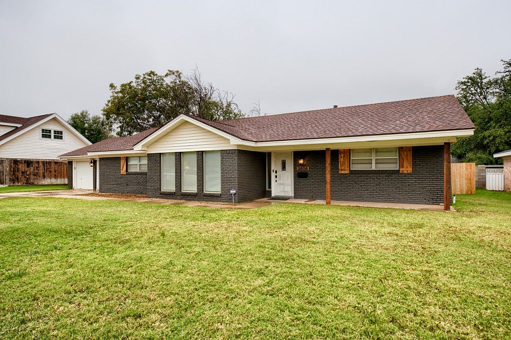2806 Cimmaron Ave, Midland, TX 79705 Zillow