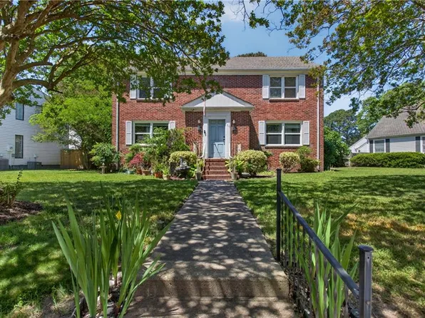 215 Riverside Dr, Portsmouth, VA 23707