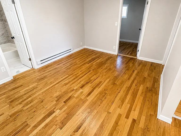 715 Utica Ave — Photo 5