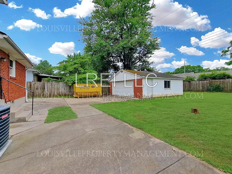 4007 Blossomwood Dr — Photo 23