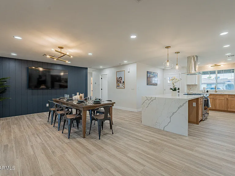 7440 E Cambridge Ave — Photo 22