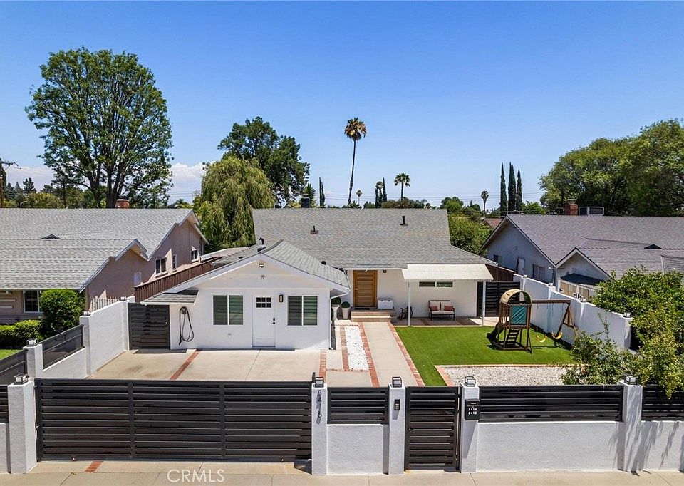 1st image of 8416 Rhea Ave