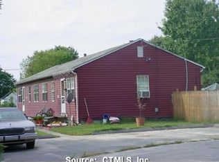 11 Oakland Ct, Groton, CT 06340