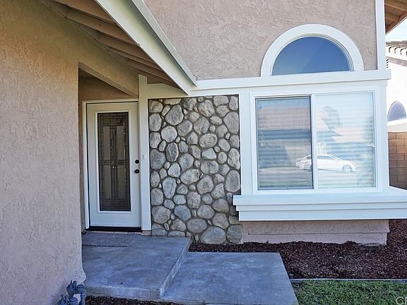 4th image of 14807 Woodland Dr